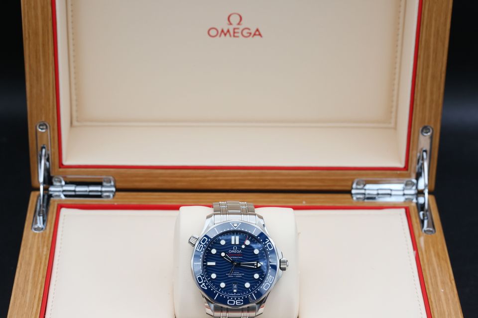 Omega Seamaster Diver 300m 210.30.42.20.03.001 Image 4